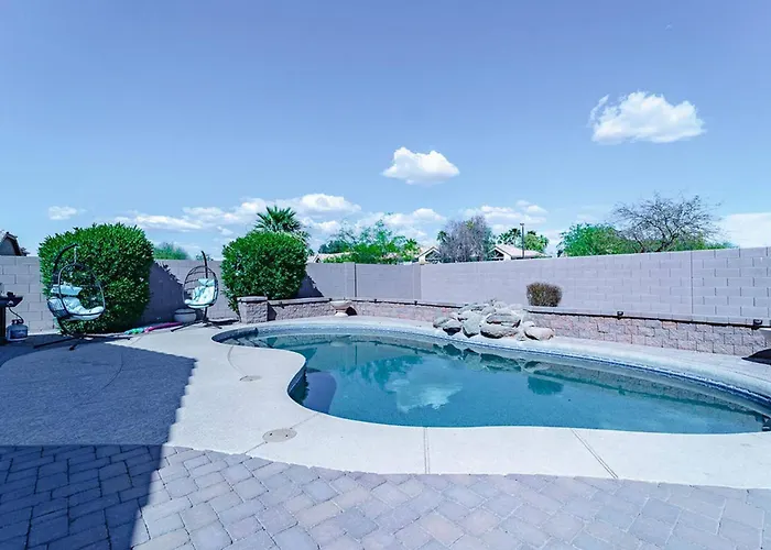Spacious 4br Retreat Htd Pool Wifi Casa Grande
