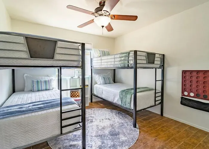 Spacious 4br Retreat Htd Pool Wifi Casa Grande