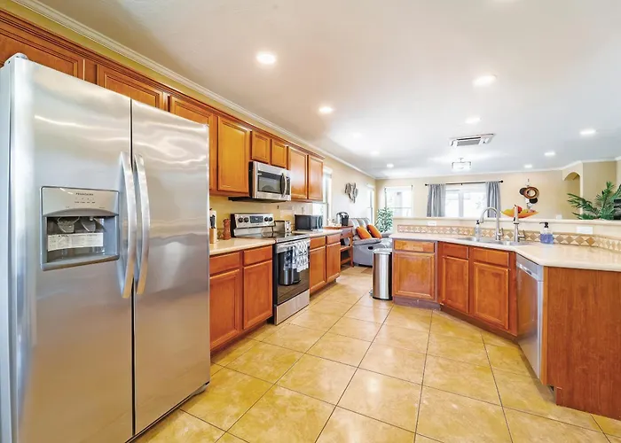 Spacious 4br Retreat Htd Pool Wifi * Casa Grande