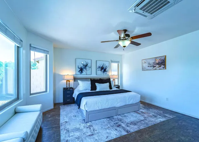 Spacious 4br Retreat Htd Pool Wifi Holiday home *