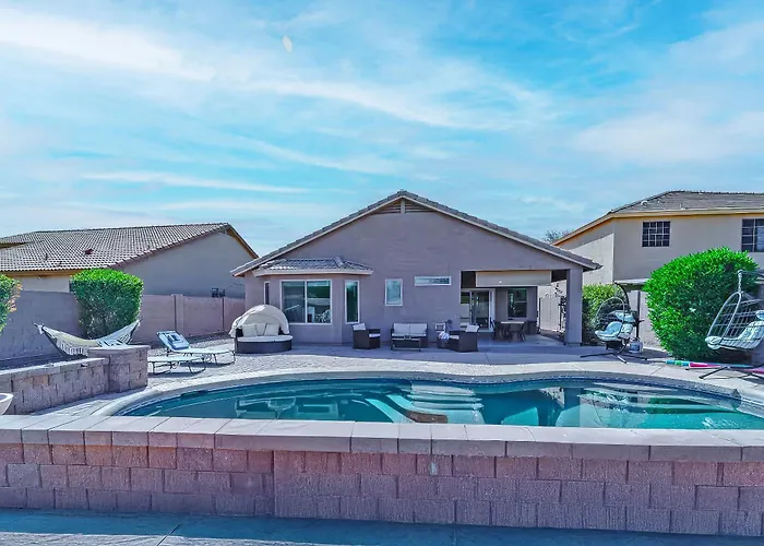 Holiday home Spacious 4br Retreat Htd Pool Wifi Casa Grande